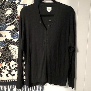 Aerie Offline Women’s Medium Ribbed Black/Charcoal 4-button Long sleeve Tee